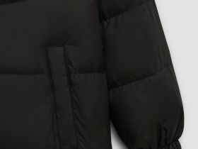 Пуховик с воротником-стойкой