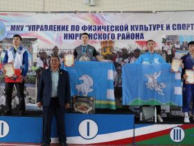 Шесть команд увезли золото турнира по мас-рестлингу в Нюрбе