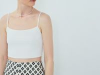 Укороченный топ на тонких бретелях, Белый