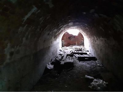 Потерна с двумя пороховыми погребами вид