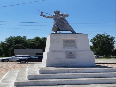 Братская могила 4 партизан, погибших в годы гражданской войны