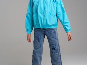 Куртка текстильная с полиуретановым покрытием для девочек (ветровка)