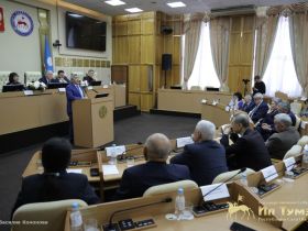 Якутия в мировых музеях и голос древности: в Ил Тумэне презентованы знаковые книги