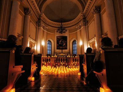 Билеты на Иоганн Себастьян Бах в сиянии свечей (Приход святой Екатерины) / Концерт | Афиша | ИнфоТаймс