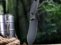 Походный нож Trivisa Aubergine-BM, сталь 14C28N, рукоять микарта, черный