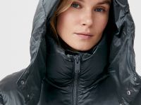 Пальто утепленное прямого силуэта