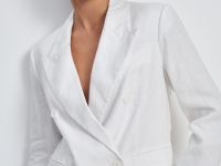 Двубортный укороченный жакет