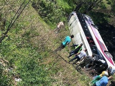 В Приморье перевернулся автобус с китайскими туристами. Есть погибшие