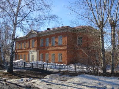 Дом-контора, построенный для администрации строившегося ж/д моста, к. XIX в.