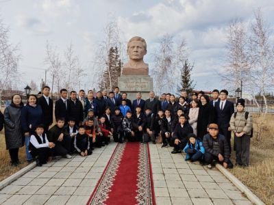 В Намском районе почтили память Максима Аммосова и Ильи Винокурова