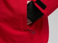 Горнолыжная куртка полуприлегающего силуэта