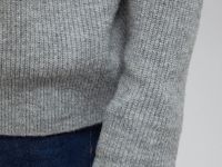 Свитер с шерстью