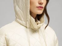 Утепленная куртка со съемным капюшоном