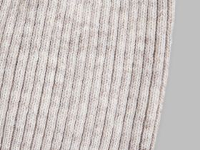 Шапка из шерсти