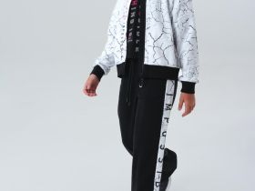 Комплект трикотажный для девочек: толстовка, брюки