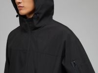 Ветровка с капюшоном