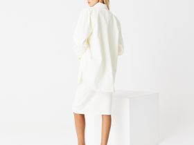Женская лёгкая куртка Lacoste