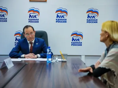 Глава Якутии провел личный прием граждан