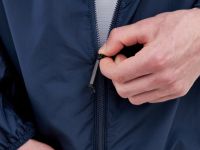 Ветровка с капюшоном из капсулы sport