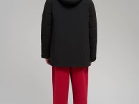 Утепленное полупальто с накладными карманами