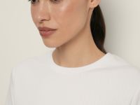 Приталенная футболка в рубчик