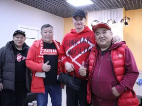 Легендарный футболист Роман Павлюченко прибыл в Якутск