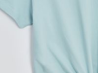 Футболка с узлом