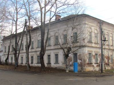 Здание мужской гимназии