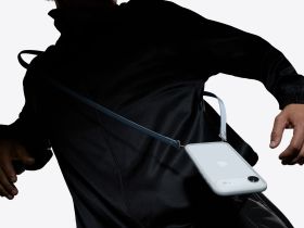 Ремешок Apple Crossbody Strap для  iPhone 17/17Pro/17Pro Max/Air (Light Blue) (MGGH4)