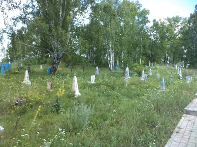 Могила М. Попова, партизанского связного