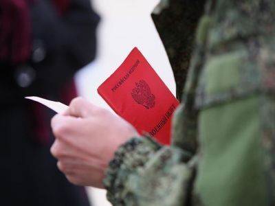 Как семьям военнослужащих оформить единовременную выплату и другие льготы