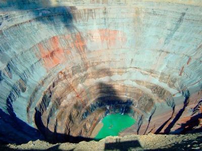 Карьер "Мир" вошел в топ красивых мест для фотографий