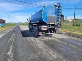 «Дороги Арктики» вывели на дороги Верхоянского района новые поливомоечные машины