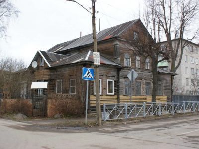 Жилой дом - впоследствии богадельня Новоладожского Благотворительного общества, середина XIX века