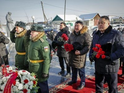 В Якутске почтили память воинов, павших на озере Ильмень