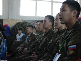 Герои России встретились с участниками фестиваля «Муус Устар»