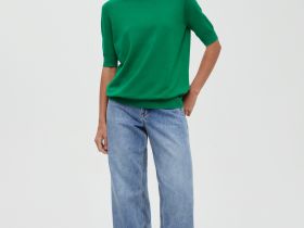 Джемпер с коротким рукавом и округлой горловиной