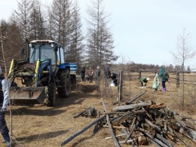 Более четырех тысяч человек участвовали в двухмесячнике по саночистке в Усть-Алданском улусе