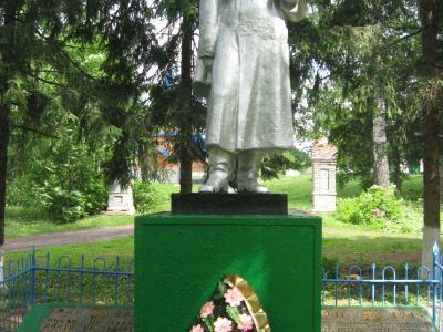 Братская могила воинов, погибших в 1943 г.