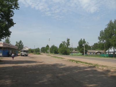 Памятное место, где 23-26 марта 1942 г. шли ожесточенные бои Советской Армии и партизан полка им. Лазо и им. 24 год. РККА с немецко-фашистскими захватчиками (ж.д. станция, МТС, кирпичный завод и прилегающая территория города)