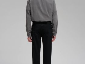 Джинсы прямого кроя