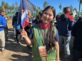 Глава Якутии встретился с активной молодежью на турслете «Турсун-2025»