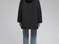 Утепленное полупальто с накладными карманами