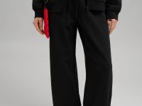 Трикотажные брюки объемного кроя из футера