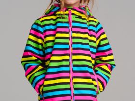 Куртка текстильная с полиуретановым покрытием для девочек (ветровка)