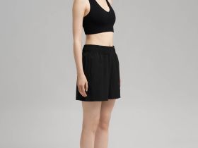 Спортивные шорты