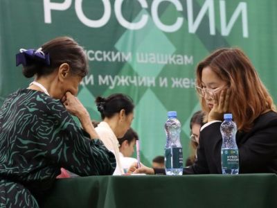 Якутянка Сандаара Апросимова завоевала три золота на чемпионате России по шашкам