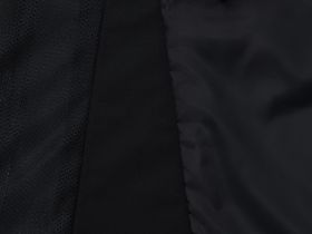 Ветровка с капюшоном и застежками по бокам