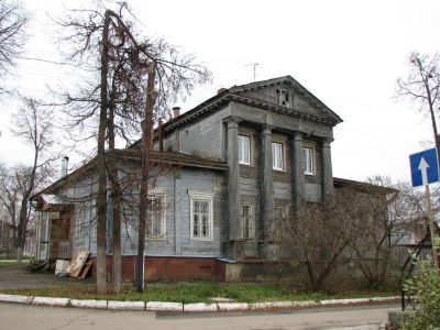 Дом Твердова (дер.)