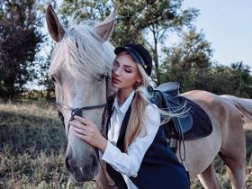 Фотосессия с лошадьми